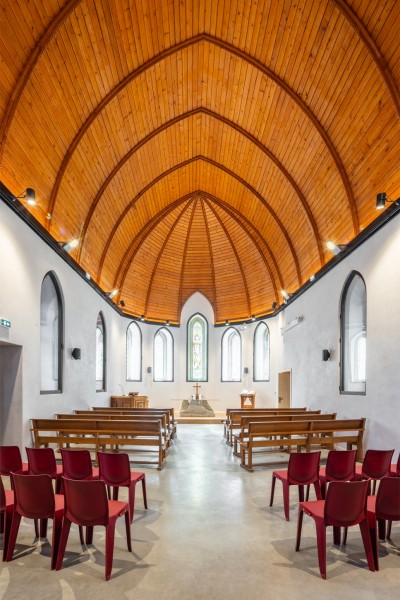 chapel lr 2